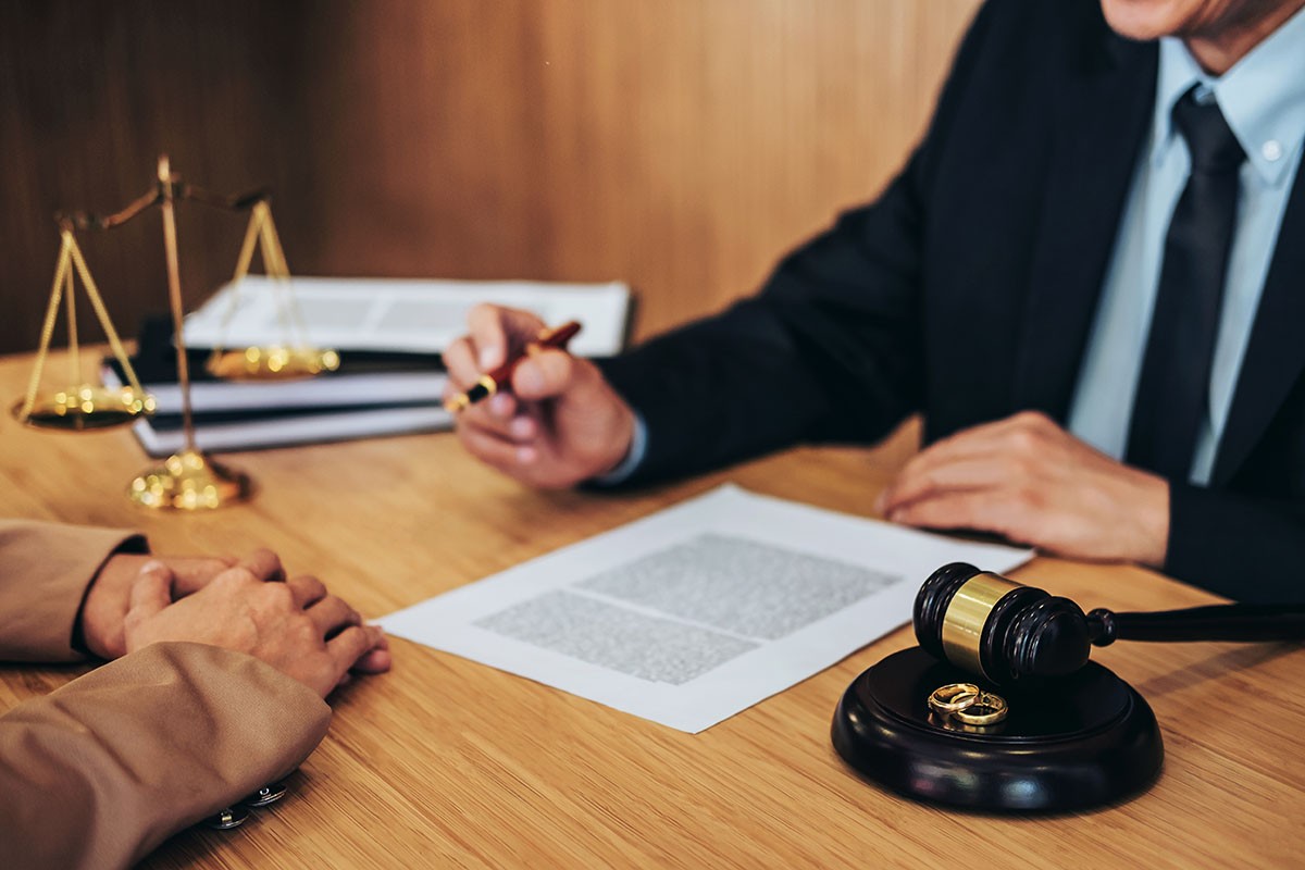 5 reasons why you need a divorce lawyer in Houston