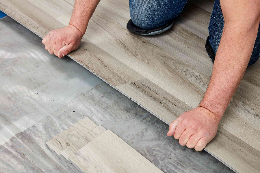 Installing Vinyl Floor for Your Home – DIY Method