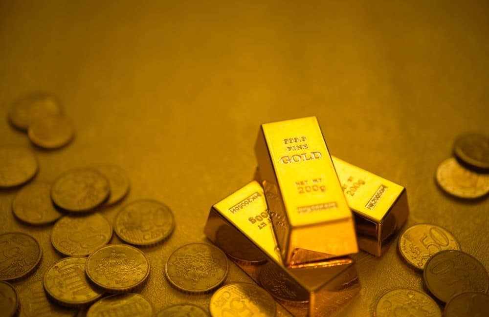 The Ultimate Guide to Gold Buyers and Selling Gold